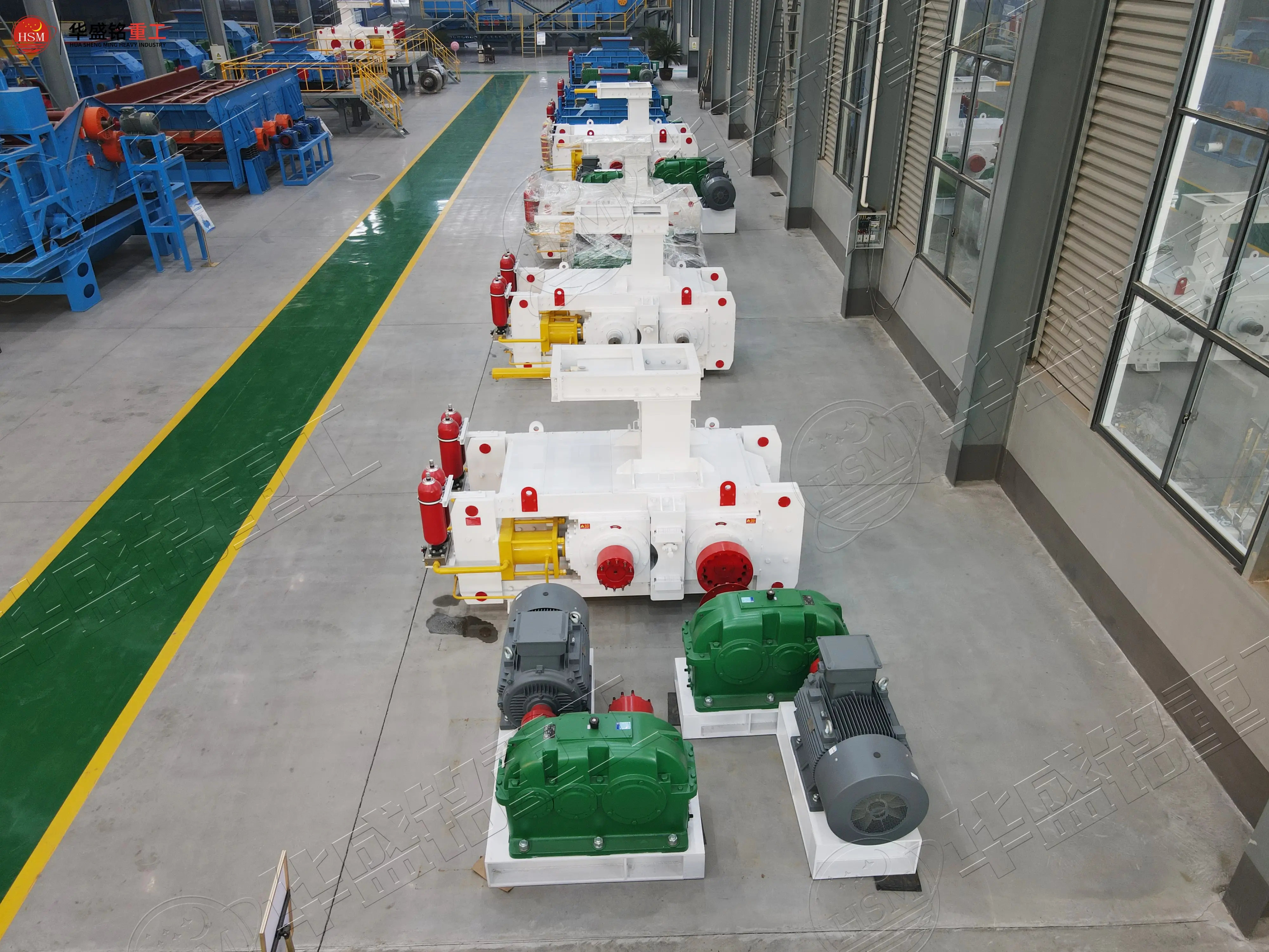 選礦廠設備更新選什么？高壓輥磨機智能控制系統，操作簡單運行平穩！